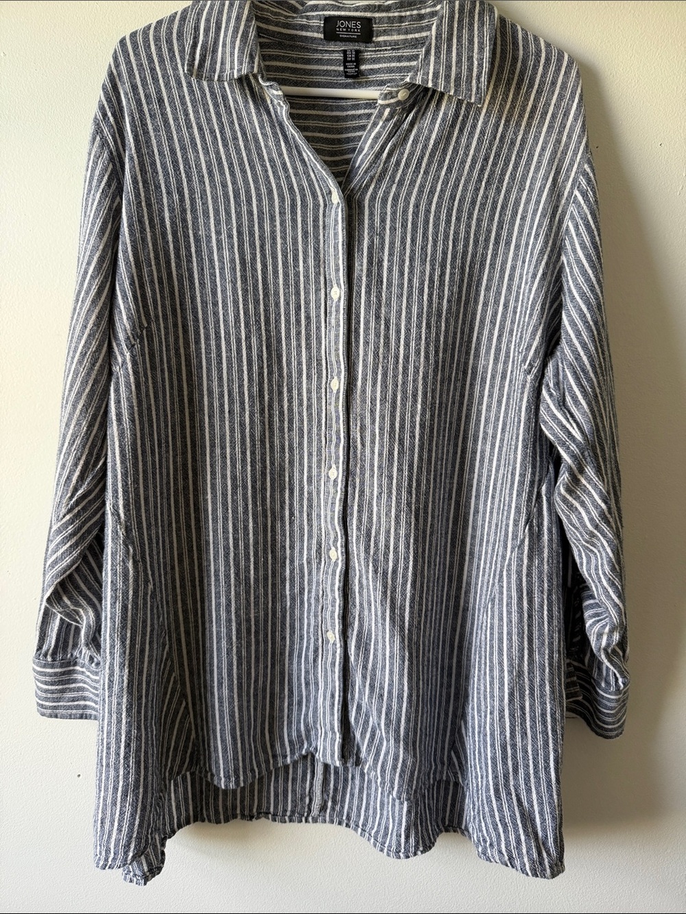 Jones New York Navy and White Vertical Stripe Button-Down Shirt SZ 1X